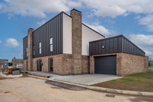 Photo 21- click for photo gallery